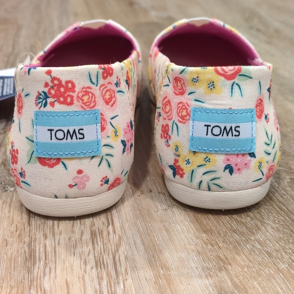 TOMS Women's Multicolor Floral Slip-On Flats size 5 - Picture 4 of 13